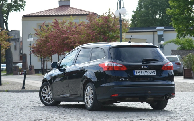 Ford Focus cena 27800 przebieg: 282100, rok produkcji 2011 z Wąchock małe 562